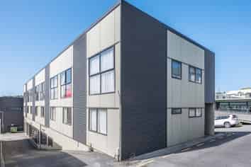 2/7 Hall Avenue, Newtown