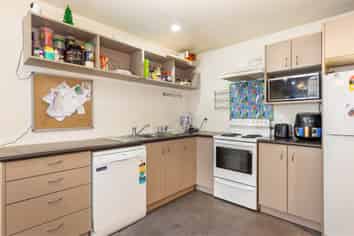 2/7 Hall Avenue, Newtown