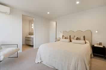 4/2 Woodstock Road, Fairfield