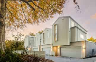 4/2 Woodstock Road, Fairfield