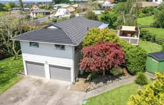 13 McClintock Road, Massey