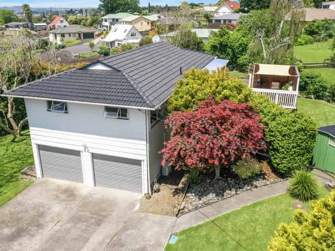 13 McClintock Road, Massey