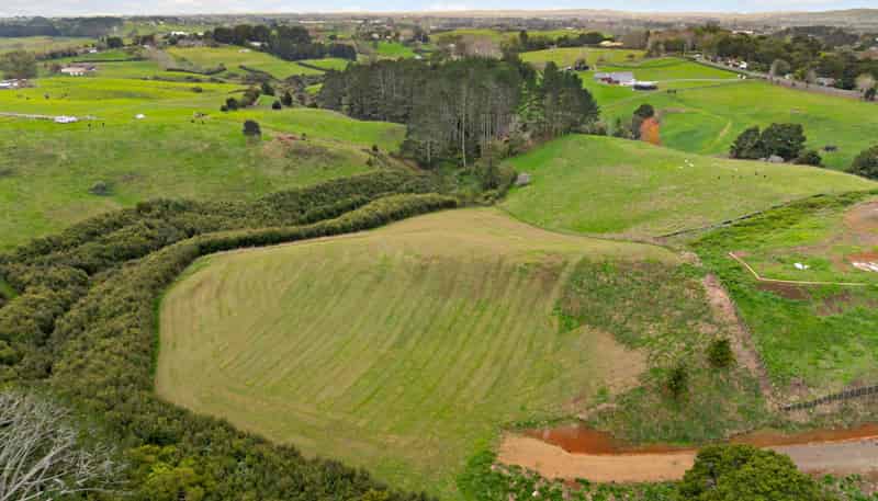 220 Kern Road, Ramarama