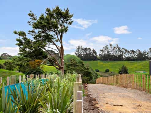 220 Kern Road, Ramarama