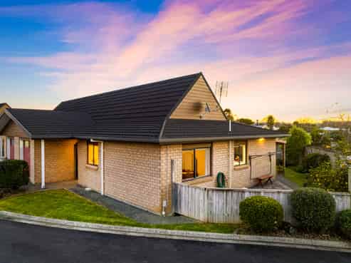 9/56 Larnoch Road, Henderson