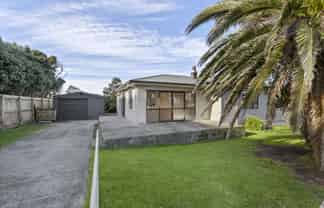 1 Tennyson Street, Opunake