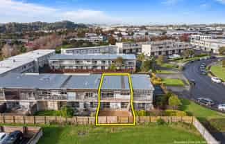 2/15 Lovell Court, Albany