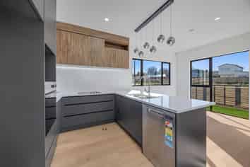 123 Bellfield Road, Opaheke