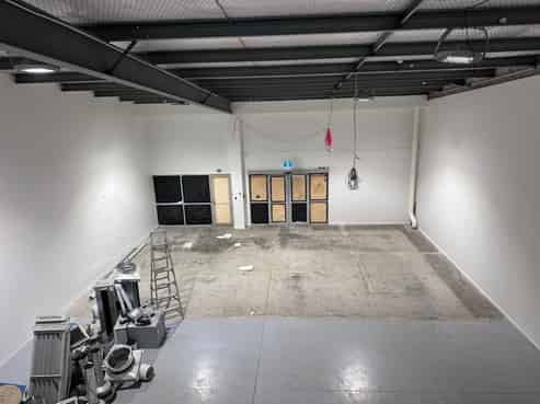 Bulk retail for lease in Bayfair