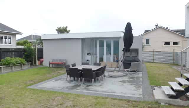211 Seaview Road, Whangamata