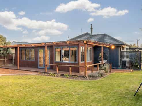 34A Greenhaven Drive, Burwood