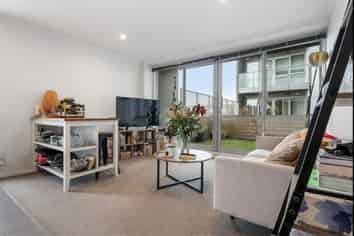 21 Virginia Avenue East, Eden Terrace