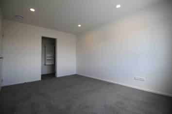 D/9 Waddell Ave, Point England