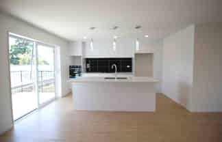 D/9 Waddell Ave, Point England