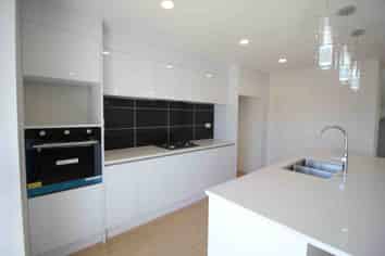 D/9 Waddell Ave, Point England
