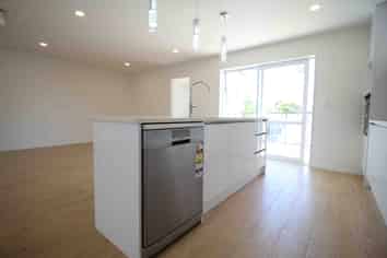 D/9 Waddell Ave, Point England