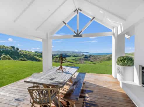 65 Waipuka Road, Waimarama