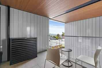 410/4 Bute Road, Browns Bay