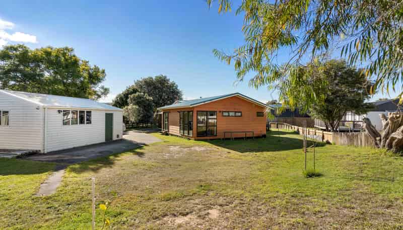 143 Lorraine Place, Whangamata
