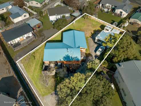 143 Lorraine Place, Whangamata