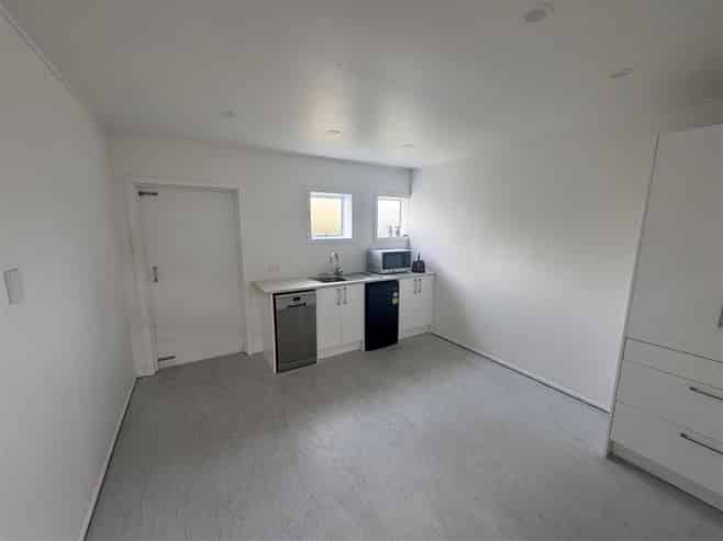 Flexible terms in Petone