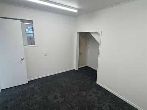 Flexible terms in Petone
