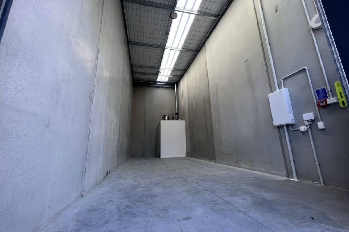 Brand New Industrial Unit Available - Bild 2