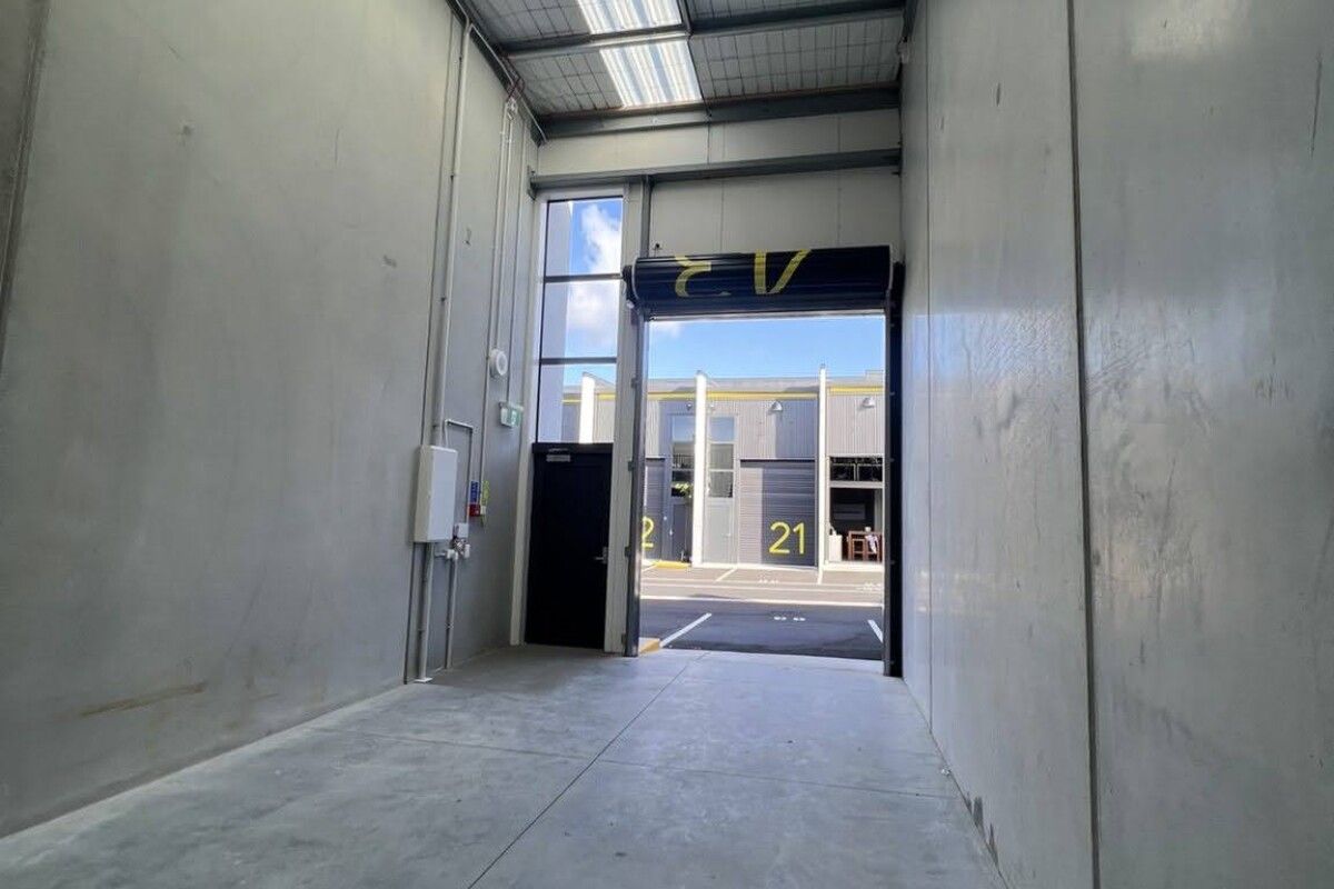 Brand New Industrial Unit Available - Bild 3