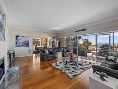 13 Lighthouse Road, Bluff Hill
