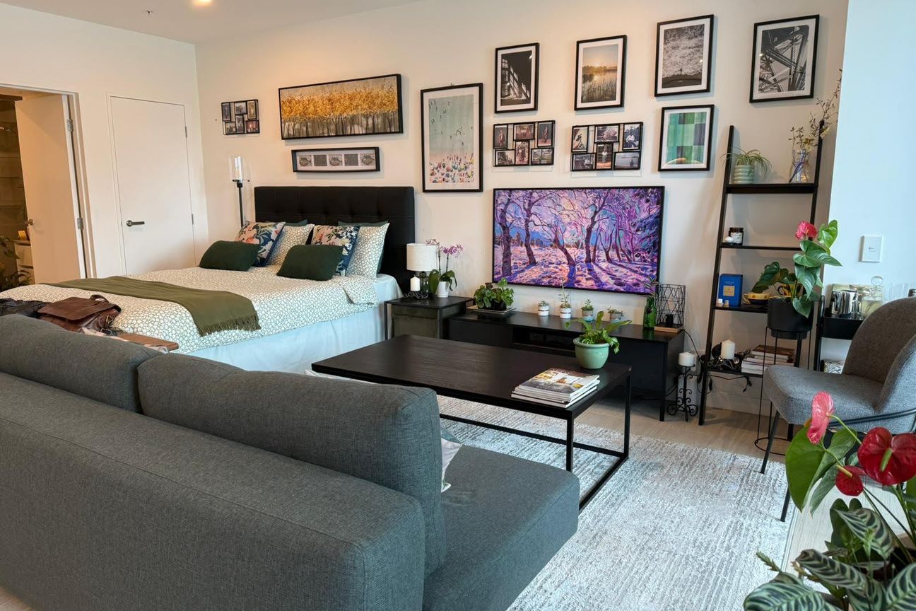 Semi-Furnished Studio Gem in the Heart of the City - Widok 4