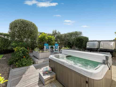 14 Reliance Crescent, Beachlands