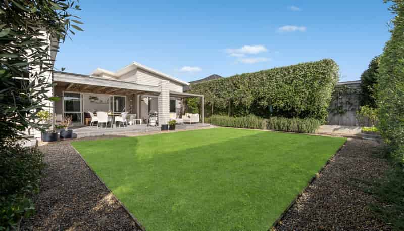 14 Reliance Crescent, Beachlands