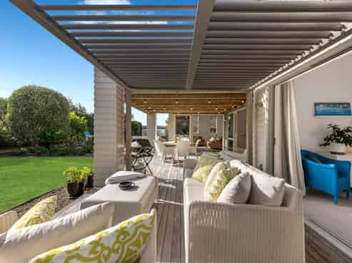 14 Reliance Crescent, Beachlands