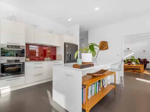 14 Reliance Crescent, Beachlands