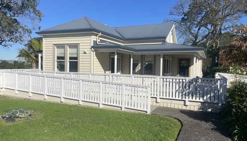 1 Saint Leonards Road, Belmont