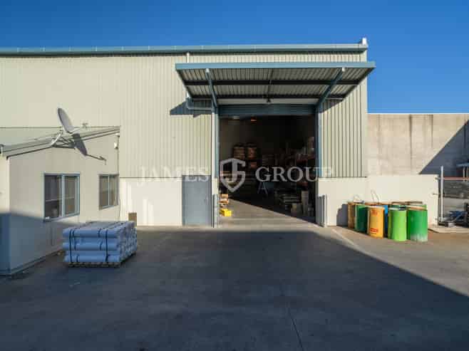 High Stud, Clear Span 400m² Warehouse | Takanini