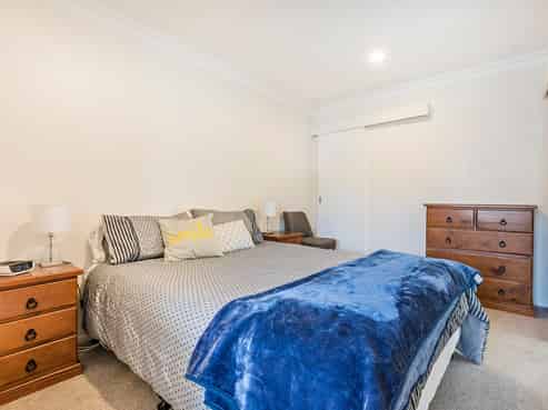 2/2 Kopiko Way, Brooklyn