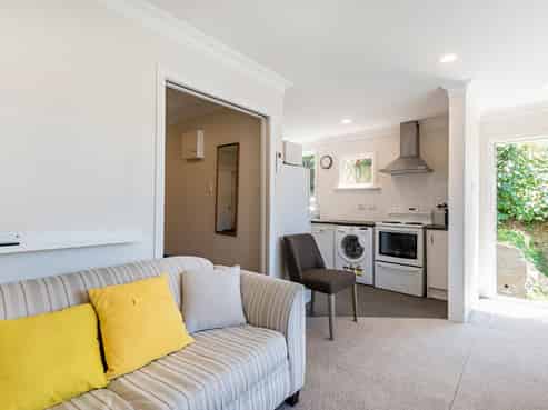 2/2 Kopiko Way, Brooklyn
