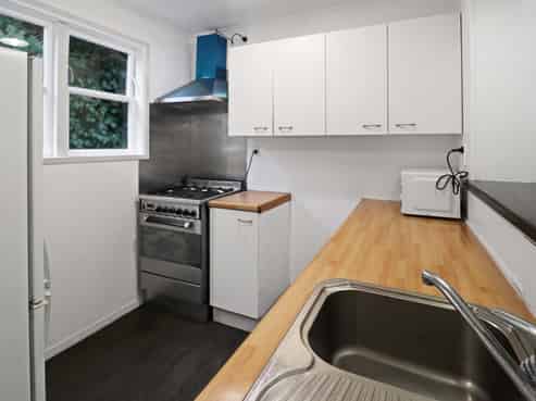 2 Victory Avenue , Karori