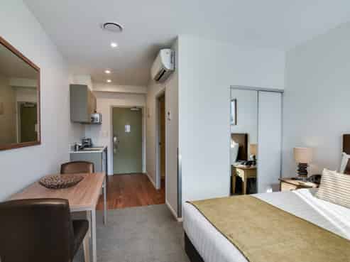 220/32 Red Oaks Drive, Frankton