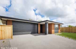 10 Campbell Place, Marton