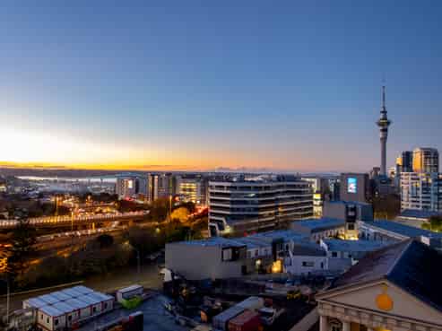 9A/22-28 Beresford Sqaure, Auckland Central