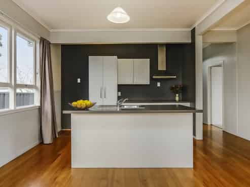 421A Hemi Street, Raureka