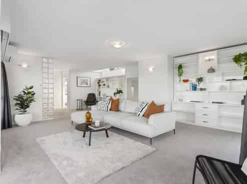 1/47 Clarence Street, Devonport