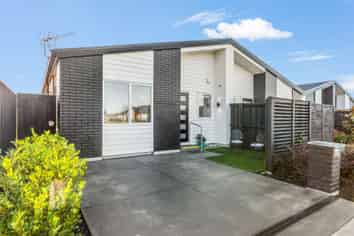 18 Greengrass Crescent, Kaiapoi