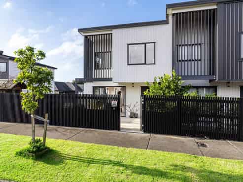 8 Lyndhurst Street, Waiotaiki Bay
