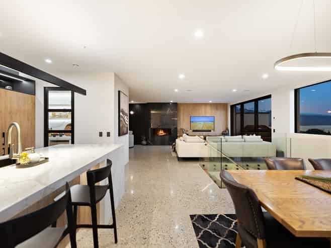 10 Limerick Lane, Queenstown Hill