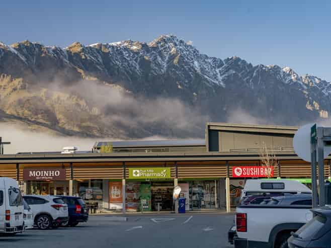 Premium Queenstown Retail Investment Opportunity