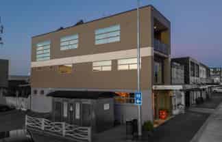 10 Queen Street West, LEVIN