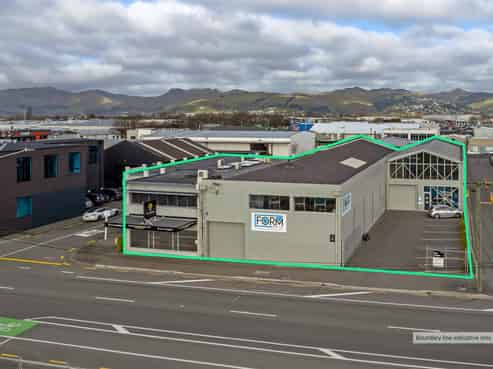 Versatile Industrial Space in the Four Avenues